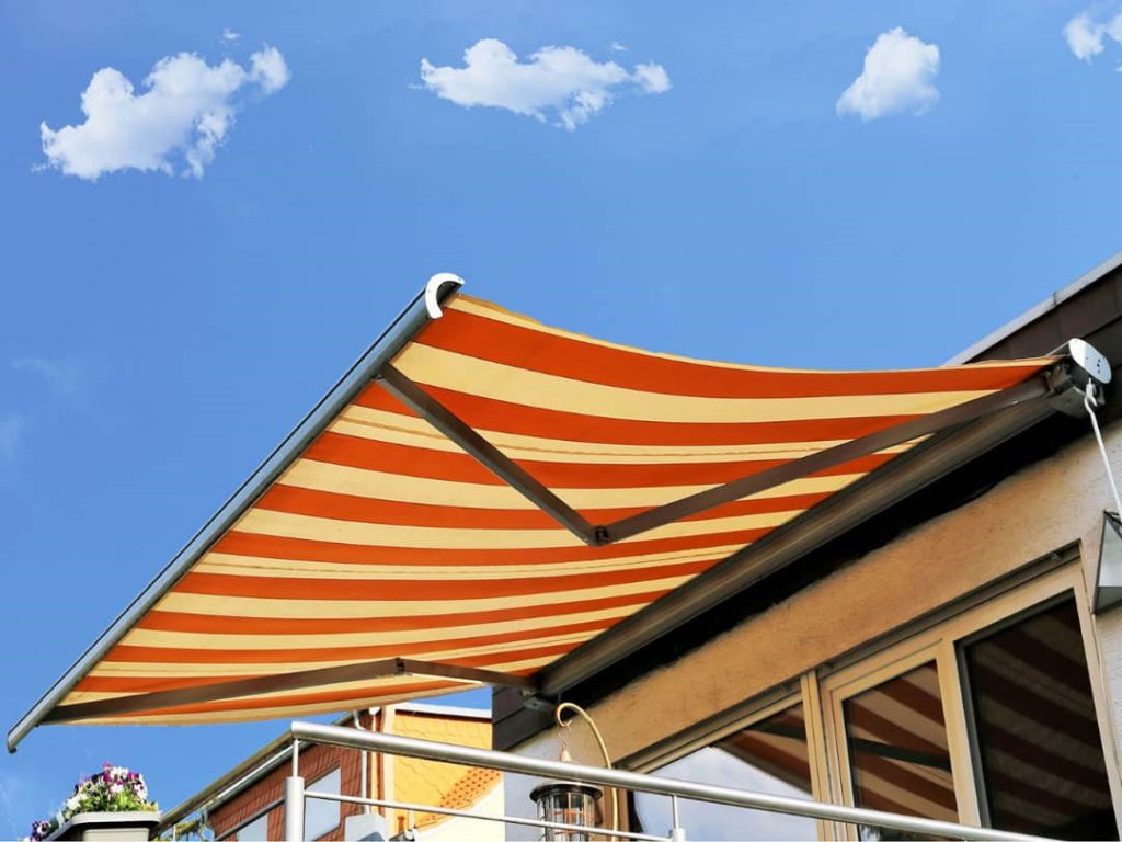 راهنمای خرید سایه بان کلاسیک فول باکس برقی 1024x768 - راهنمای خرید سایه بان کلاسیک